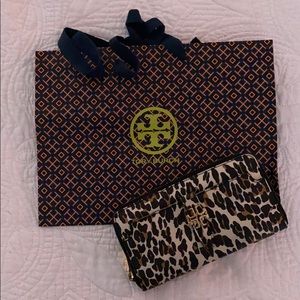 Tory Burch cheetah wallet